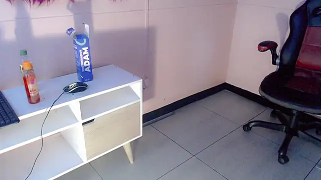 Snapshot of Andrea_Pop_ chatting on 02/16/26, 07:21 Andrea Pop online show from 02/16/26, 07:21