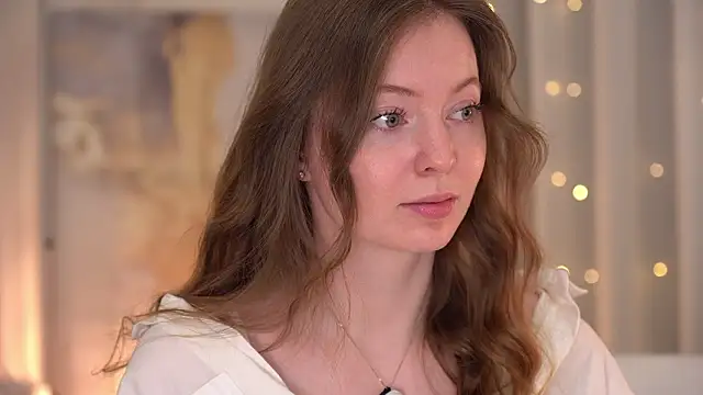 moan elisa online show from 03/08/26, 11:30