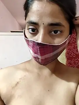 Kitti-Sharma online show from 07/30/26, 04:33