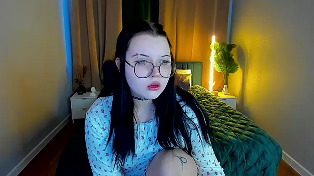 Kira G0ld online show from 03/06/26, 01:02