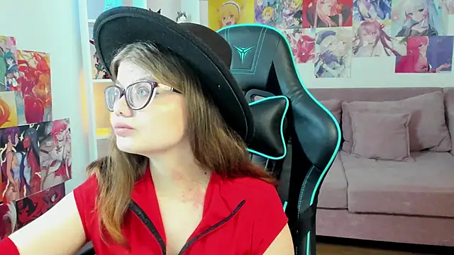 ChloeHalses online show from 03/22/26, 04:21