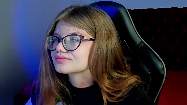 ChloeHalses online show from 03/29/26, 05:02