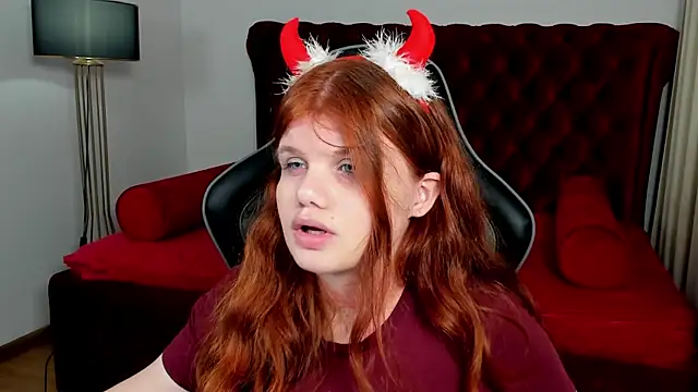 ChloeHalses online show from 07/29/26, 05:11