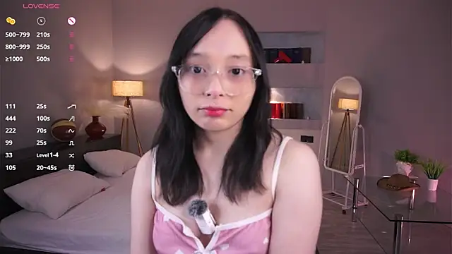 Snapshot of HannaHayles chatting on 02/05/26, 05:28 HannaHayles online show from 02/05/26, 05:28