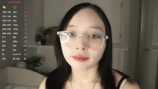 Snapshot of HannaHayles chatting on 02/13/26, 06:15 HannaHayles online show from 02/13/26, 06:15