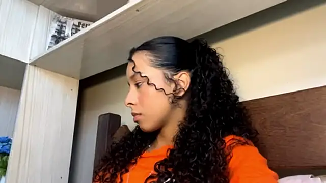 Snapshot of KayleenStoyanoff chatting on 02/06/26, 07:17 KayleenStoyanoff online show from 02/06/26, 07:17