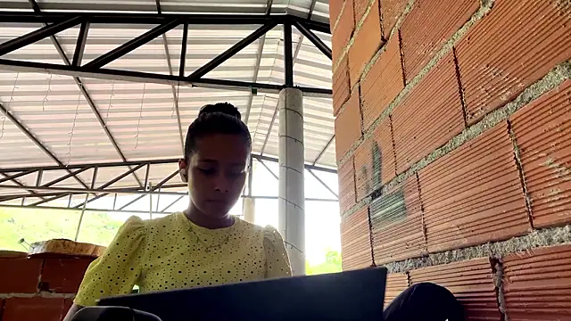 Snapshot of KayleenStoyanoff chatting on 02/20/26, 01:33 KayleenStoyanoff online show from 02/20/26, 01:33