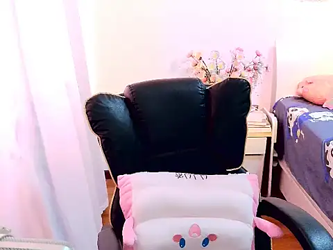 zhuzhu-66 online show from 06/24/26, 08:02