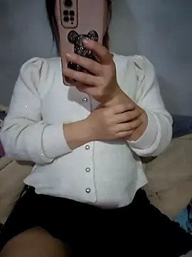 aki zz69 online show from 02/20/26, 10:16