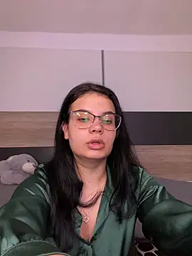 Karolina Velvet online show from 02/06/26, 09:18