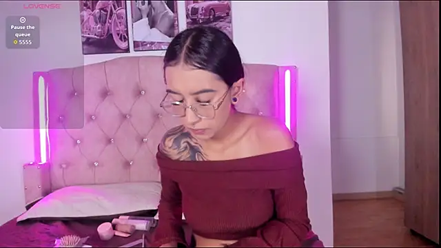 Snapshot of liittle__baby chatting on 02/26/26, 11:53 liittle baby online show from 02/26/26, 11:53