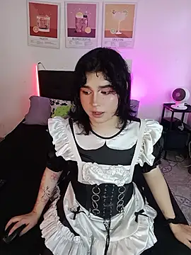 Snapshot of Daniellesins1 chatting on 02/18/26, 09:33 Daniellesins1 online show from 02/18/26, 09:33