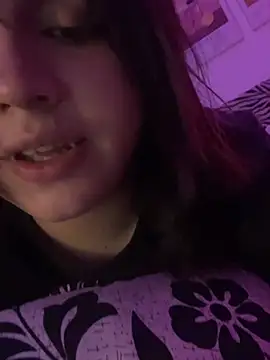 Daniellesins1 online show from 04/03/26, 05:49