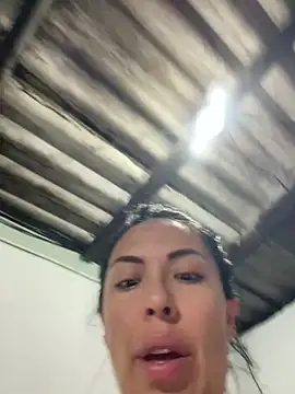 Emma Sanz   online show from 03/12/26, 01:45