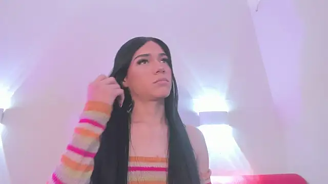 AllanaRosee online show from 05/19/26, 02:23