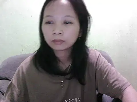 Snapshot of pinay_sweety23 chatting on 02/16/26, 05:47 pinay sweety23 online show from 02/16/26, 05:47