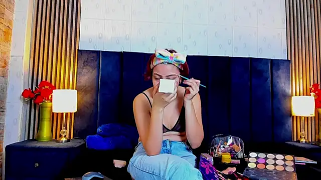 AnnyAndDimitry online show from 02/07/26, 12:20