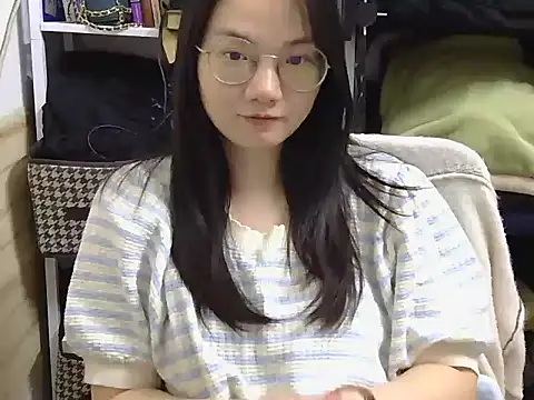 xiaoxiaowan11 online show from 03/08/26, 12:09