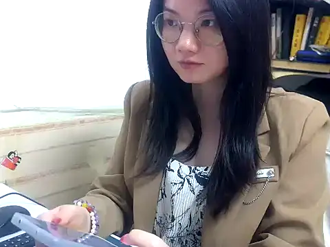 xiaoxiaowan11 online show from 03/10/26, 12:21