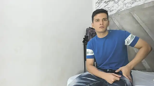 GoldenBoyM online show from 02/04/26, 02:50