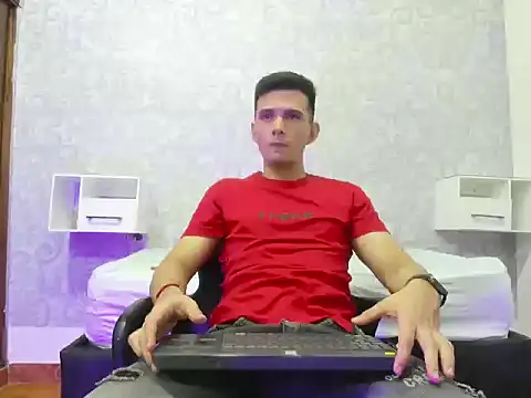 GoldenBoyM online show from 04/30/26, 03:24