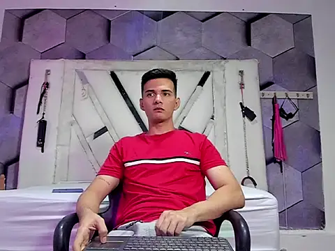 GoldenBoyM online show from 05/27/26, 04:20