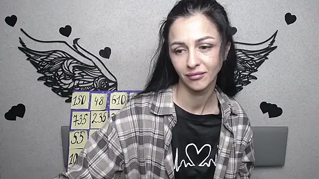 EvaClarkk online show from 06/01/26, 05:09