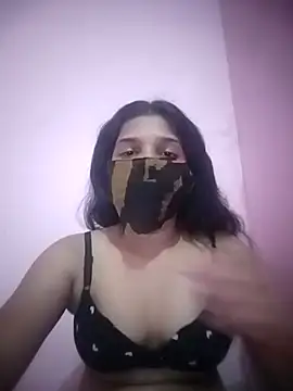 Snapshot of sexy_taniya21 chatting on 03/02/26, 05:20 sexy taniya21 online show from 03/02/26, 05:20