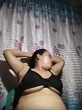 Snapshot of May_Bombs chatting on 02/06/26, 12:52 May Bombs online show from 02/06/26, 12:52