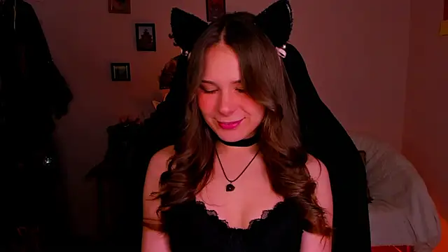 LanaLovely online show from 05/21/26, 06:42