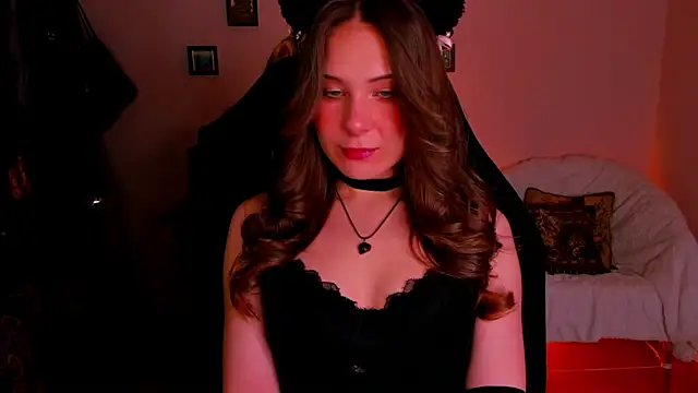 LanaLovely online show from 05/25/26, 06:41