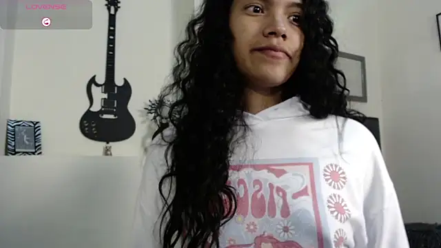 Julieta Parker online show from 05/10/26, 03:01