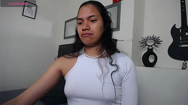 Julieta Parker online show from 05/27/26, 01:13