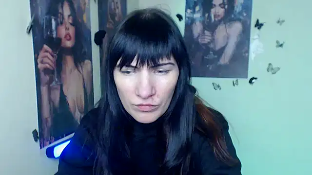 Snapshot of Rosalinda_ro chatting on 02/19/26, 01:29 Rosalinda ro online show from 02/19/26, 01:29