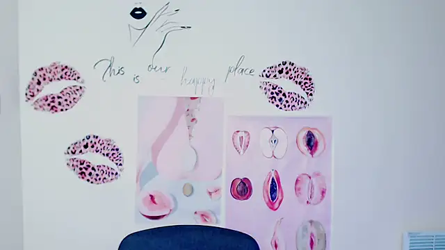 Snapshot of Rosalinda_ro chatting on 02/23/26, 01:58 Rosalinda ro online show from 02/23/26, 01:58