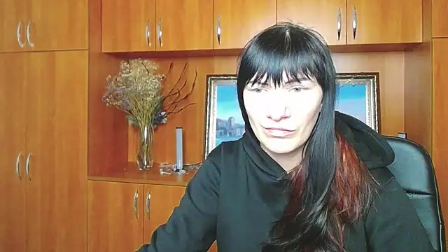 Snapshot of Rosalinda_ro chatting on 02/23/26, 02:14 Rosalinda ro online show from 02/23/26, 02:14