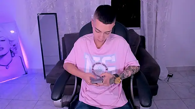 Dereck Boy  online show from 04/12/26, 03:33