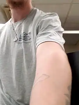 Snapshot of Horus1922 chatting on 02/18/26, 06:37 Horus1922 online show from 02/18/26, 06:37