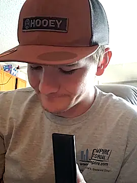 Snapshot of Horus1922 chatting on 02/27/26, 03:01 Horus1922 online show from 02/27/26, 03:01