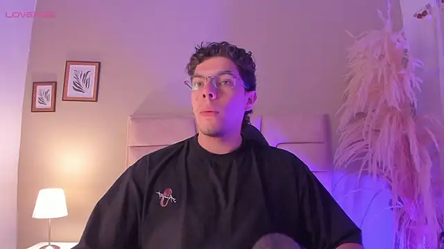 Axel Creed online show from 02/12/26, 10:43