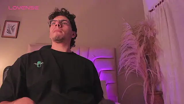 Axel Creed online show from 02/28/26, 03:51