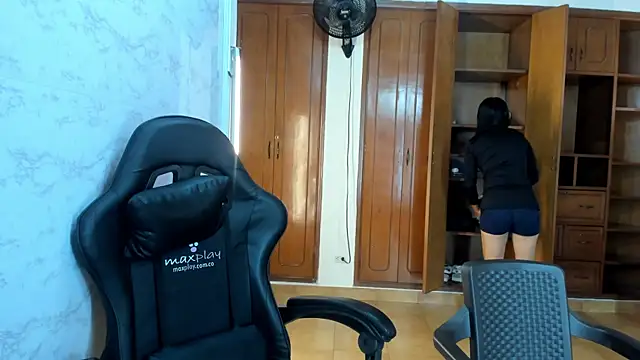 Emily and Soffy online show from 03/13/26, 12:23