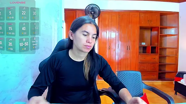 Emily and Soffy online show from 04/06/26, 12:06