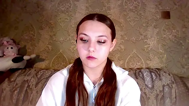 Snapshot of YuniNeko chatting on 02/05/26, 02:54 YuniNeko online show from 02/05/26, 02:54