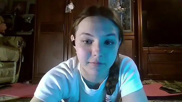 Snapshot of YuniNeko chatting on 02/21/26, 07:15 YuniNeko online show from 02/21/26, 07:15