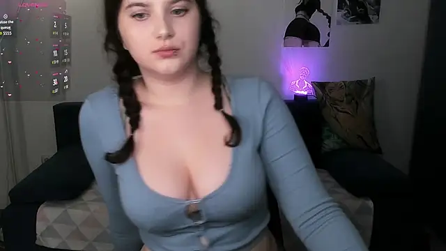 chloe dashh online show from 03/09/26, 07:18