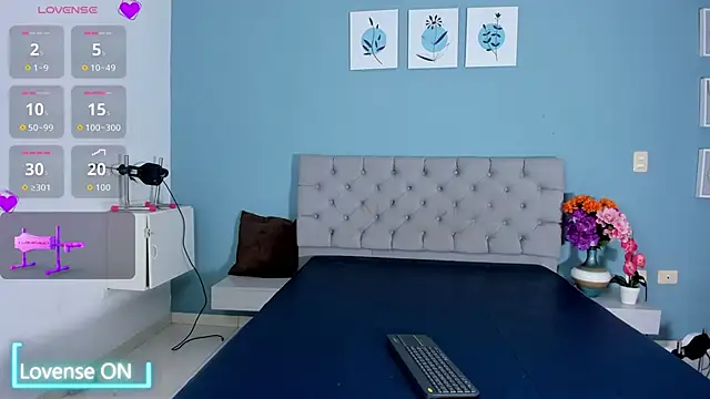 Valentina Rujano online show from 03/25/26, 02:39