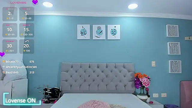 Valentina Rujano online show from 03/31/26, 04:13