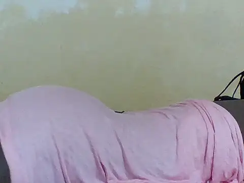 petitelavishey online show from 03/18/26, 07:50