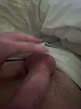 Snapshot of bouillant25ans chatting on 04/16/26, 01:45 bouillant25ans online show from 04/16/26, 01:45